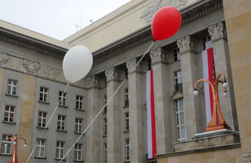 Narodowe Święto Niepodległości w Katowicach. Będzie defilada i pokazy sprzętu służb mundurowych