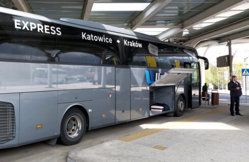 Autobusy przegrały z pociągami na trasie Katowice-Kraków