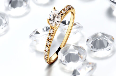 Diamenty czy brylanty? Jakie kamienie będą lepszym wyborem do pierścionka zaręczynowego?