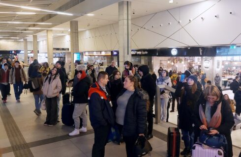 Międzynarodowe połączenia ominą Katowice, ale na lotnisko można od dzisiaj dojechać z Częstochowy