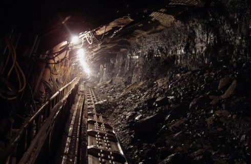 Wstrząs w kopalni „Staszic-Wujek”. Są poszkodowani