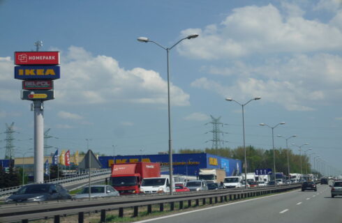 Długi korek na drodze z Sosnowca do Katowic. Wszystko przez wymianę barier