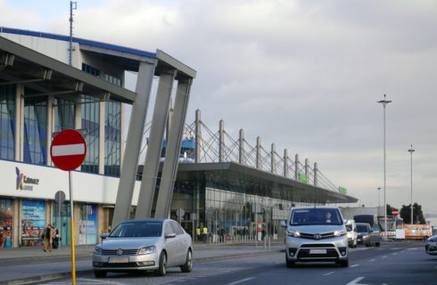 Bomba w samolocie. Ktoś wywołał alarm na lotnisku w Pyrzowicach