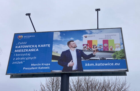 Mimo że jeszcze nie ogłosił swojego startu, od kilku miesięcy prezydent Katowic prowadzi już kampanię wyborczą