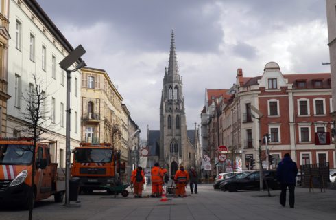 Dzień dobry Katowice. Nowe mieszkania zamiast dzikiego parkingu w centrum miasta