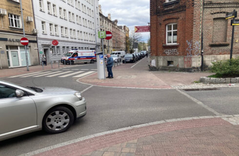 W centrum Katowic zostało zlikwidowane przejście dla pieszych, ale nie wiadomo dlaczego