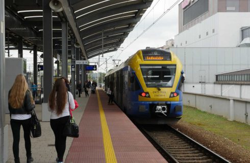 W piątek mogą być problemy z kursowaniem pociągów Kolei Śląskich