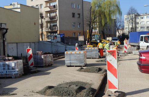 Trwa remont ulicy w centrum Katowic. To pomysł jednej z mieszkanek