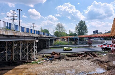 W poniedziałek rozpoczyna się rozbiórka wiaduktów na ul. Bohaterów Monte Cassino. Będzie zwężenie na S86