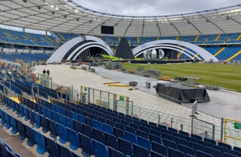 Dwie sceny powstają na Stadionie Śląskim. Na Sylwestrze z Dwójką wystąpi ponad 30 wykonawców