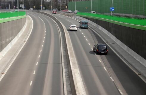 Są już pierwsze wysokie mandaty w Katowicach. Jeden z kierowców zapłaci za przekroczenie prędkości 2000 zł