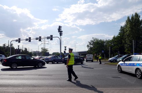Korki w Katowicach. Policja kieruje ruchem na kilku skrzyżowaniach