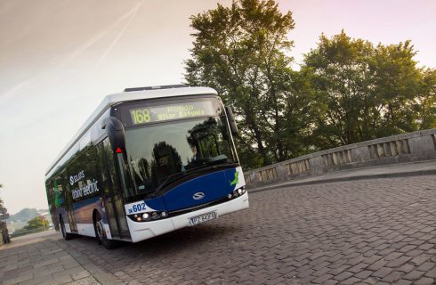 Nowe autobusy wyjadą na ulice Katowic. PKM kupił też pojazdy elektryczne
