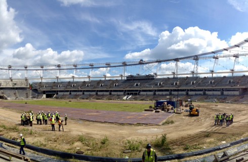 Dach Stadionu Śląskiego na wysokości 35 metrów