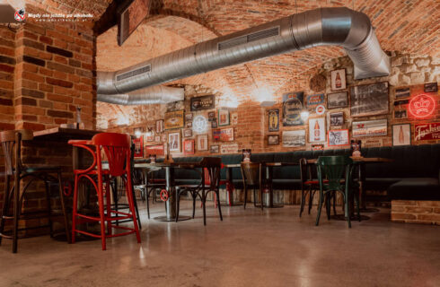 “Pod Browarem” – w piwnicach Tyskich Browarów Książęcych powstał pub
