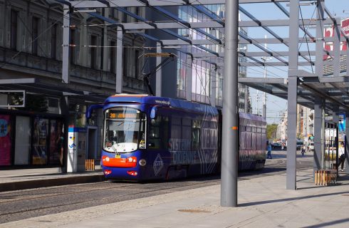 Dzień dobry Katowice. Dzisiaj autobusem, tramwajem i pociągiem kierowcy pojadą za darmo