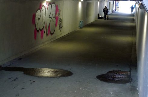 Wandale zniszczyli tunel w centrum Katowic