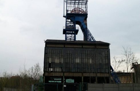 Zabytkowa wieża wyciągowa trafiła na przetarg. Jeśli nie znajdzie się chętny, może pójść na złom