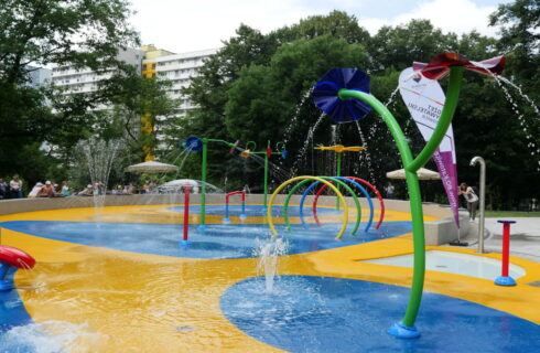 W Katowicach zostały uruchomione wodne place zabaw
