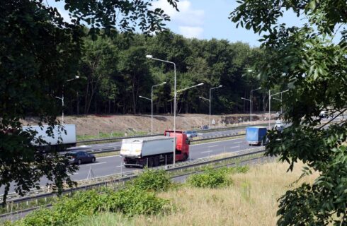 Trwa budowa nowego zjazdu z autostrady A4. Wycięto sporo drzew