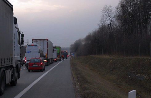 Dzień dobry Katowice. W nocy rusza rozbiórka taśmociągu nad autostradą A4