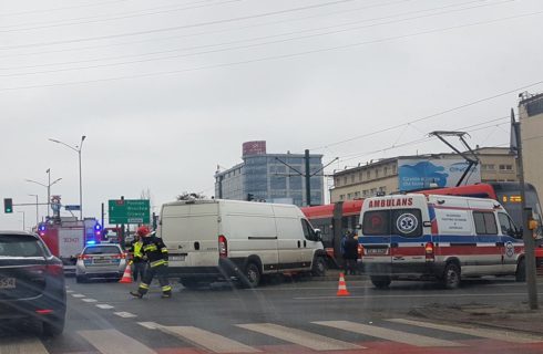 Wypadek na ul.Chorzowskiej. Dwie osoby trafiły do szpitala