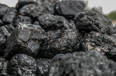 Mieszkańcy Katowic dostają większe dopłaty do zakupu węgla na opał
