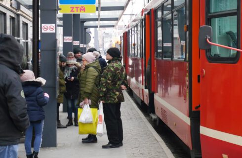 ZTM chwali się, że „ściągnięto” od gapowiczów 30 mln złotych i ostrzega przed jazdą bez biletu
