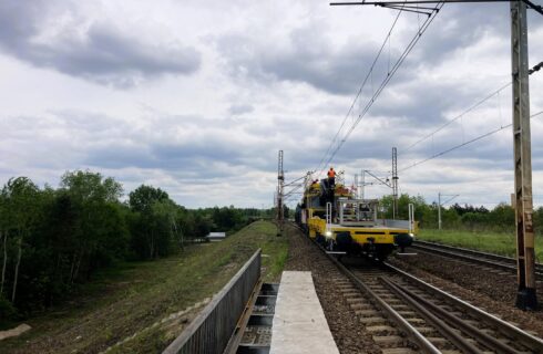 Nowy przystanek kolejowy na trasie Katowice – Kraków. Będzie można wysiąść przy centrum handlowym