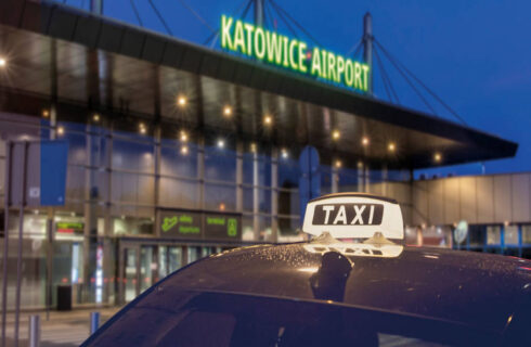 Lotnisko w Pyrzowicach uruchomiło swoje taksówki. Ceny wyższe niż u konkurencji
