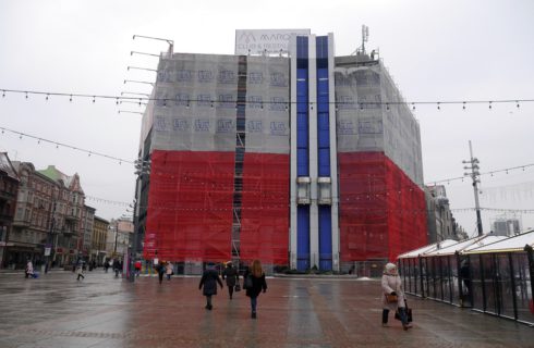 Na Skarbek wracają łuski. Są inne niż te oryginalne