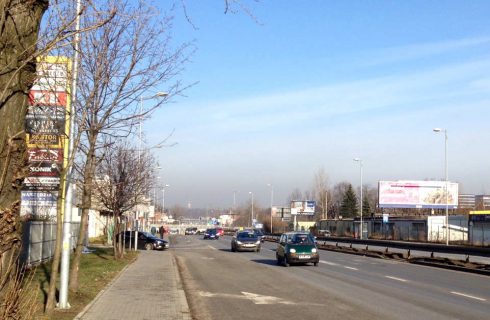 Rowerzyści nie dostaną już mandatu na ul. Bocheńskiego za jazdę po chodniku