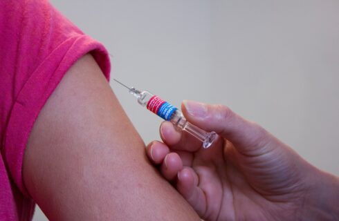 W Katowicach rozpoczyna się akcja bezpłatnych szczepień przeciwko grypie